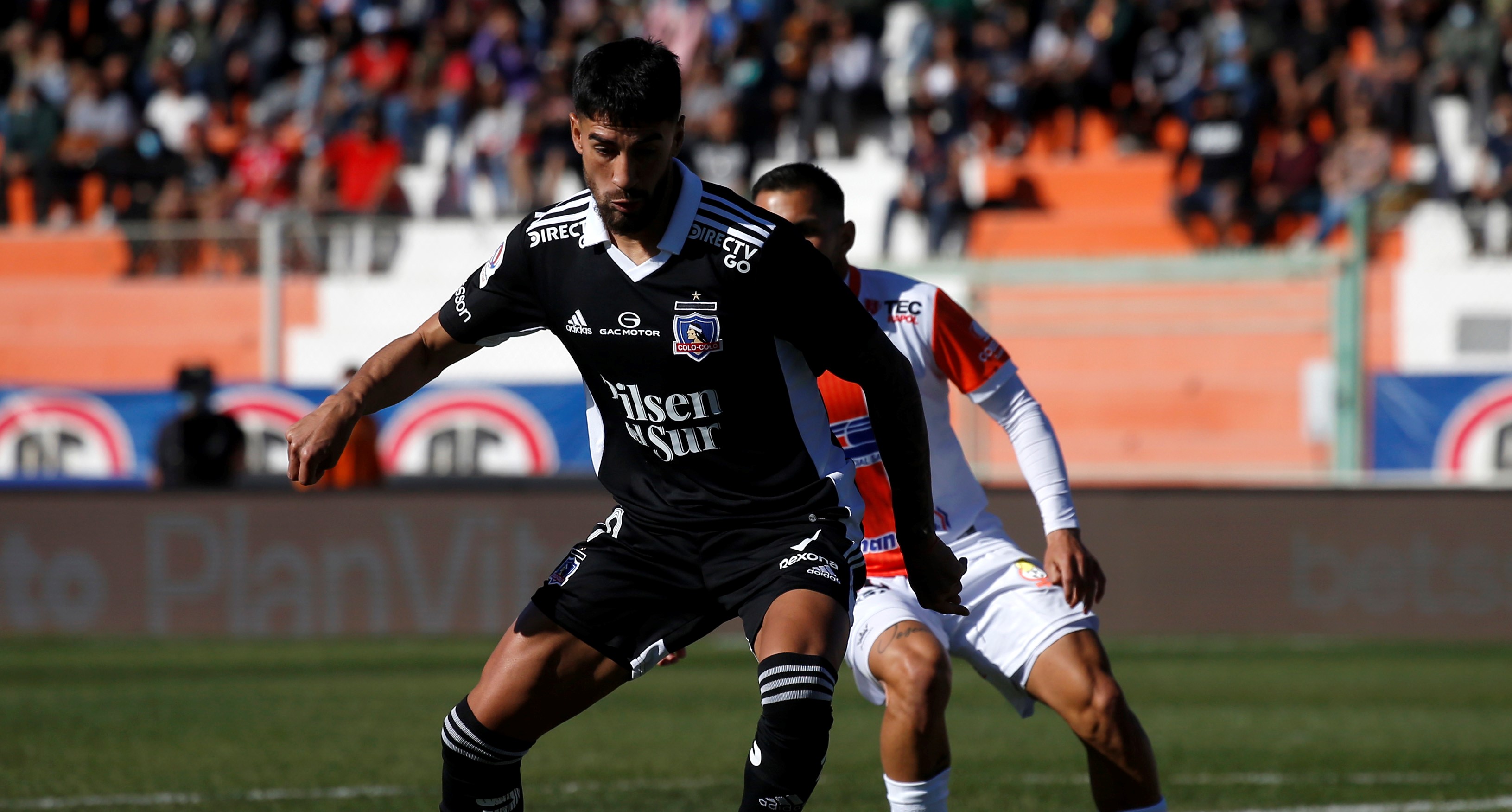 Cobresal se durmió y Juan Martín Lucero abrió la cuenta para Colo Colo en El Salvador