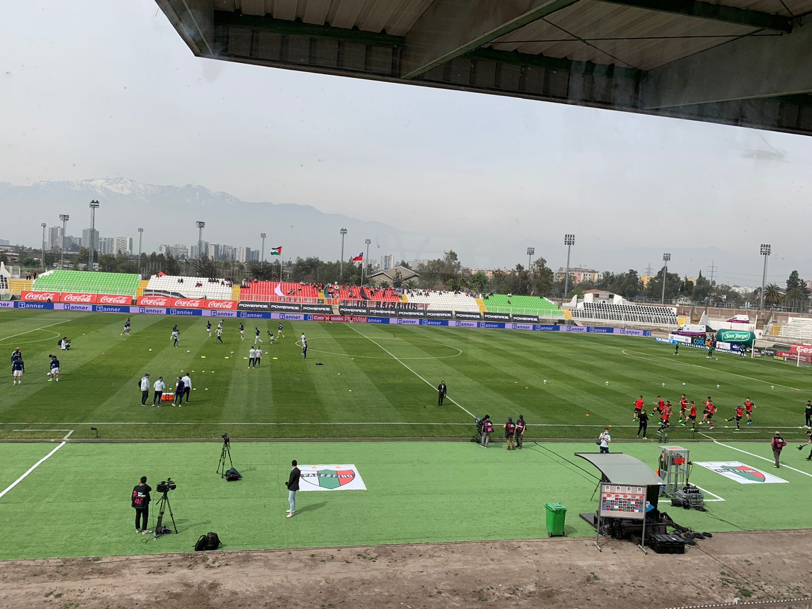 Directores de Azul Azul no pudieron usar la tribuna oficial en La Cisterna por culpa de barristas
