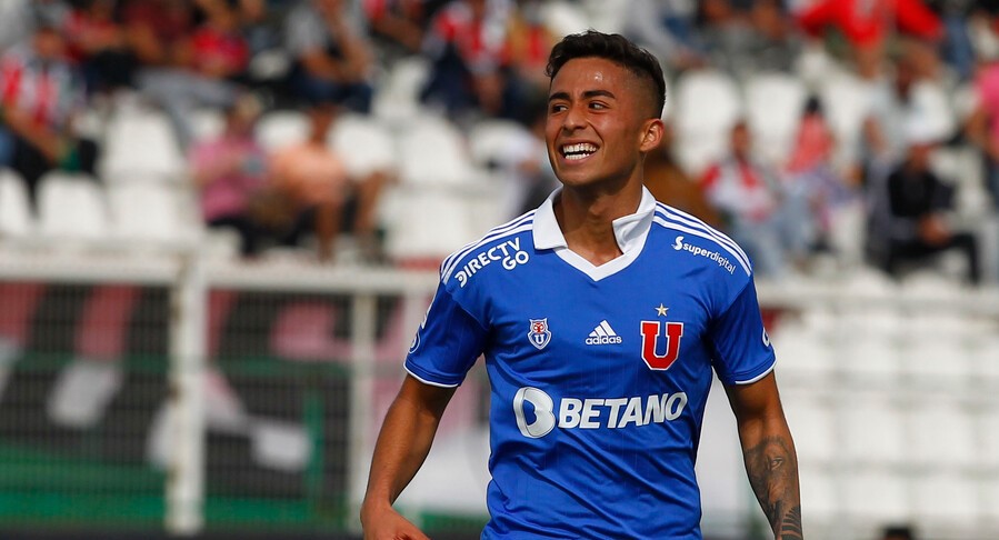 Lucas Assadi firmó con un golazo su primera anotación en Primera ante Palestino