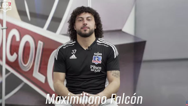 Jugadores del plantel masculino y femenino de Colo Colo se sometieron a test de chilenidad