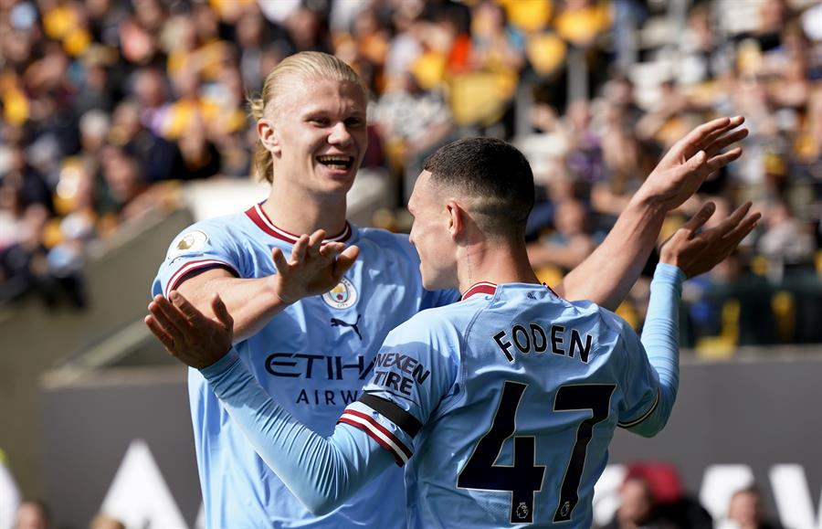 Erling Haaland volvió a convertir para el cómodo triunfo de Manchester City sobre Wolves