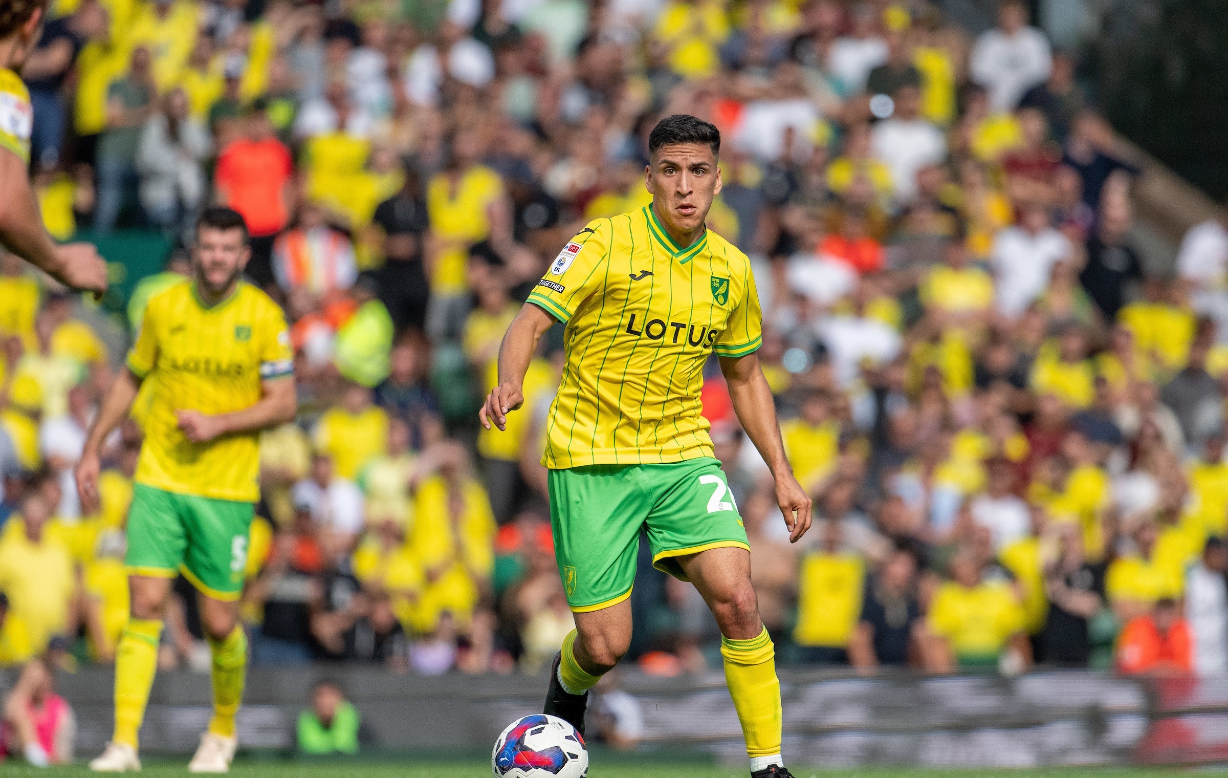 Marcelino Núñez fue estelar en Norwich que salvó un empate ante West Bromwich en la Championship