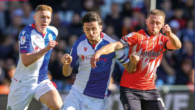 Blackburn cayó ante Luton Town con Ben Brereton en cancha todo el partido