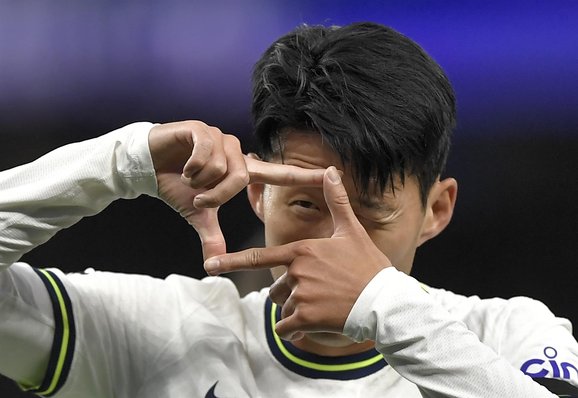 Son Heung-Min deslumbró con triplete en la paliza de Tottenham a Leicester City