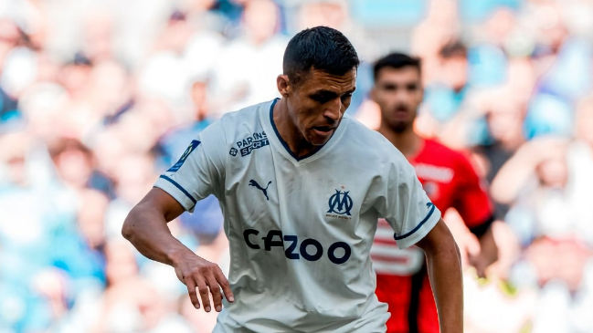 Alexis participó como titular en trabado empate entre Olympique de Marsella y Rennes