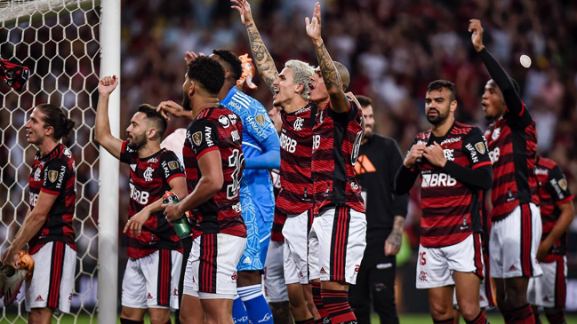 Flamengo de Vidal y Pulgar choca ante Fluminense en el clásico carioca del Brasileirao