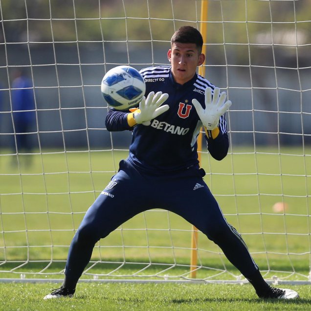 El 11 que prepara la U de cara al clásico universitario por la Copa Chile