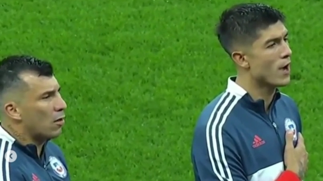 Himno chileno fue pifiado en Barcelona en la previa del partido ante Marruecos