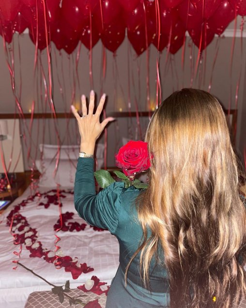 La romántica propuesta de matrimonio de Miiko Albornoz a su novia