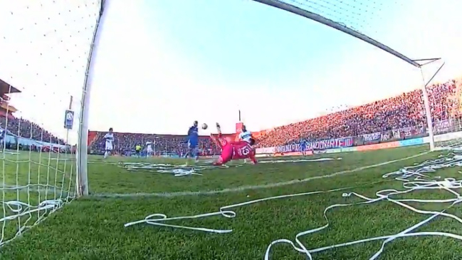 La espectacular doble tapada de Matías Dituro para evitar el segundo de la U