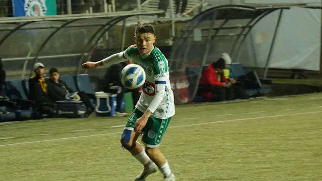 Puerto Montt volvió a meterse en zona de liguilla tras vencer a Santa Cruz en accidentado duelo