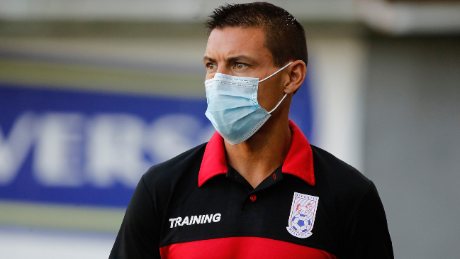 Deportes Melipilla oficializó el regreso de Eros Pérez como director técnico