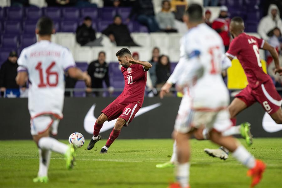 Los dos goles de Qatar que complicaron a la Roja en Viena