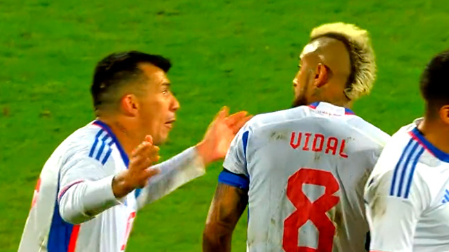 [VIDEO] El gol de Arturo Vidal en el amistoso de Chile con Qatar