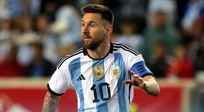 Argentina contó con un inspirado Lionel Messi para doblegar a Jamaica en New Jersey