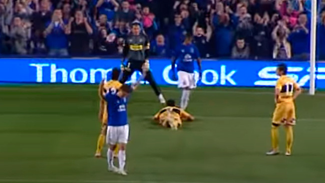 Ex futbolista de Everton fue llamado a presentarse en el Ejército Ruso