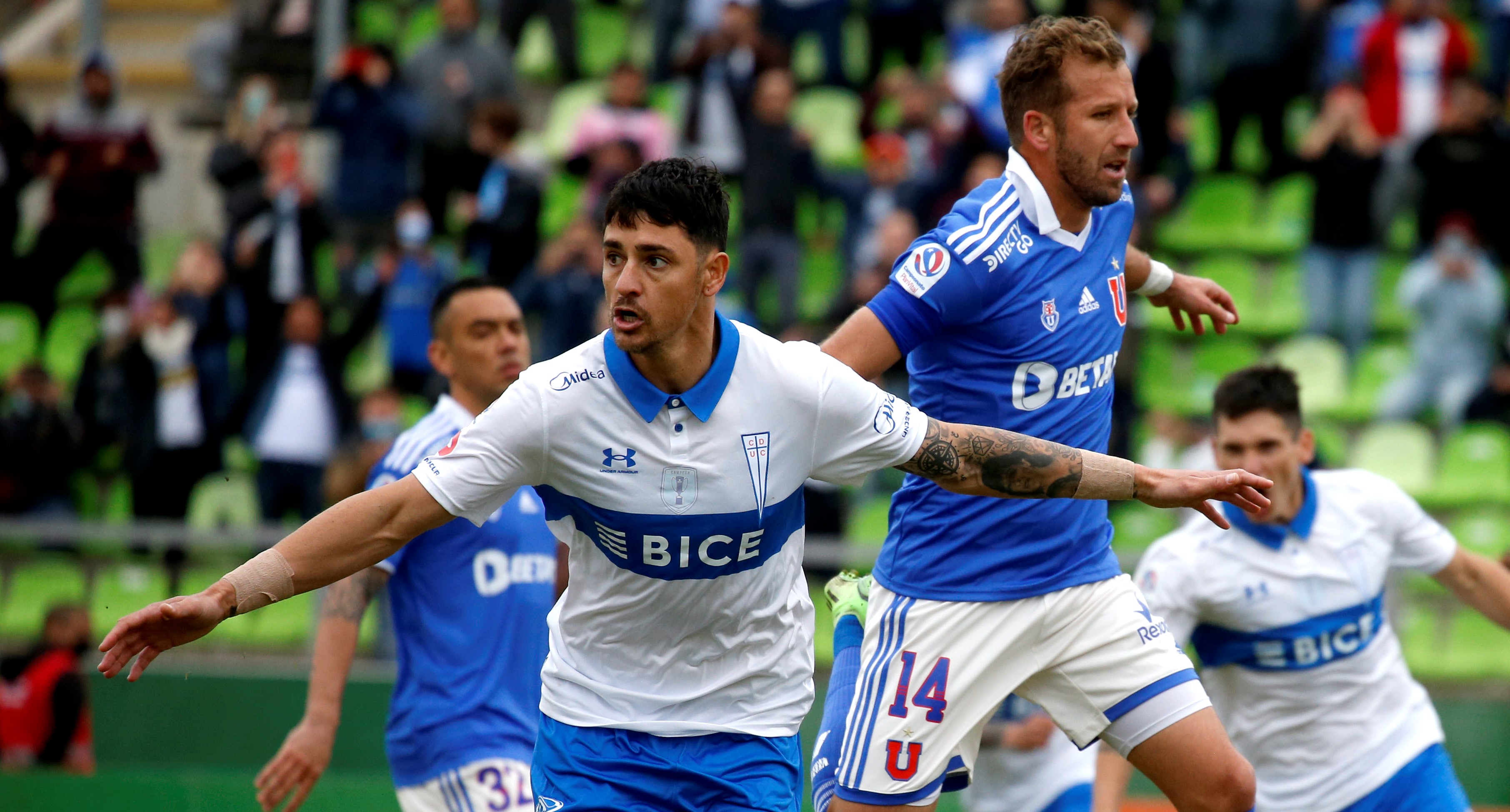 El gol antes del caos: Fernando Zampedri anotó de penal para la UC ante la U