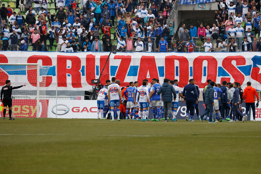 La UC anunció querellas y aplicará derecho de admisión a detenidos tras agresión a Martín Parra