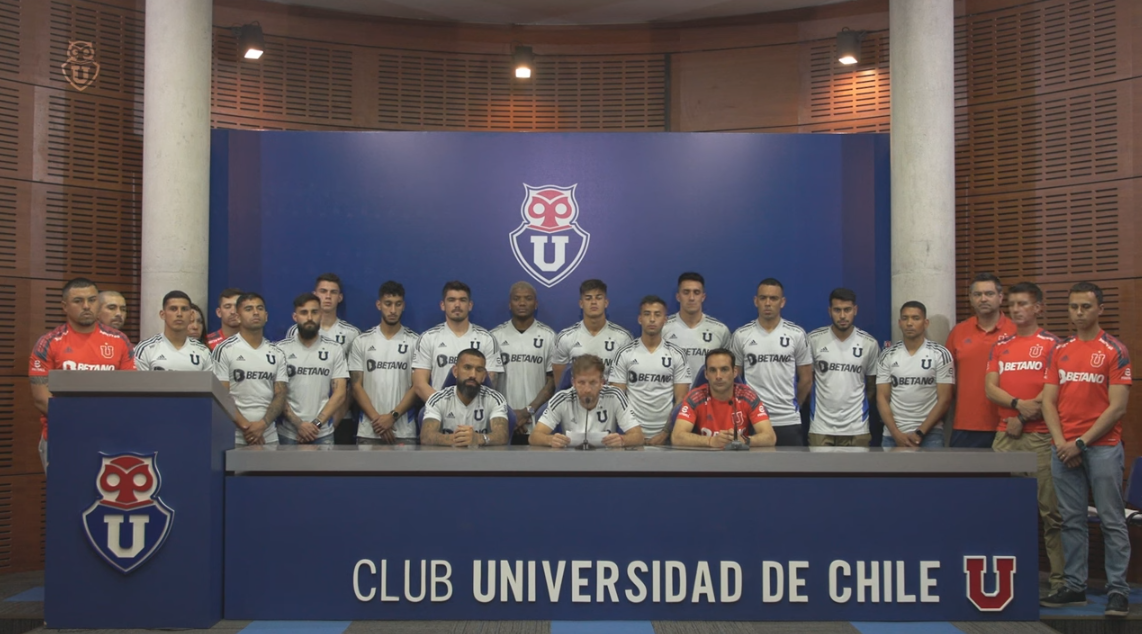 Plantel de la U alzó la voz: “Martín Parra fue criminalmente agredido por la barra de la UC”