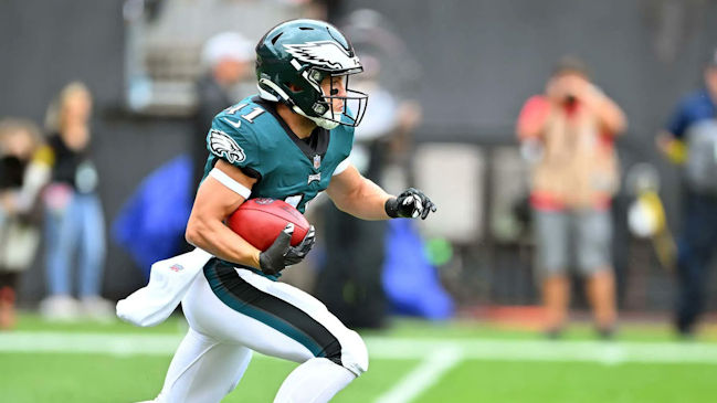 Jugador estadounidense de la NFL lucirá la bandera de Chile en su casco