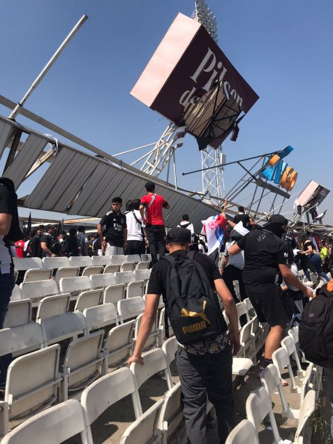 Los estragos que dejó el colapso en el sector Cordillera del Estadio Monumental