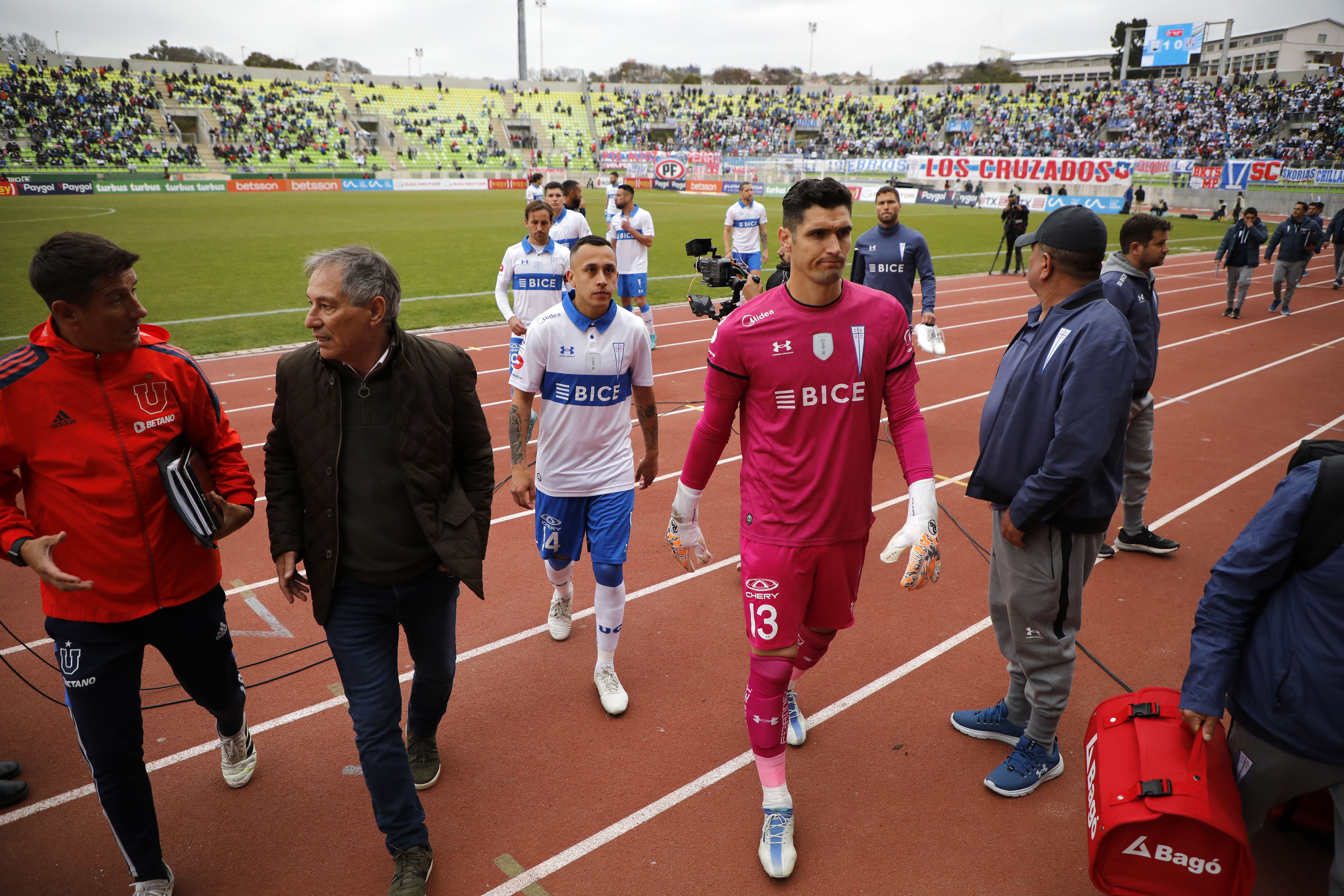 “La Franja”: Una agitada UC vive la previa del clásico con Colo Colo