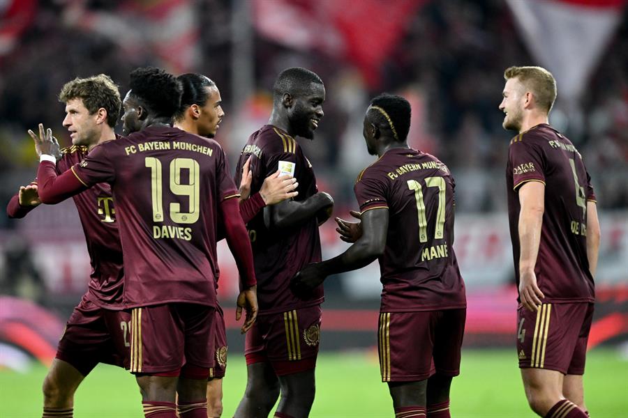 Bayern Munich cortó su racha negativa en la Bundesliga ante Leverkusen de Charles Aránguiz