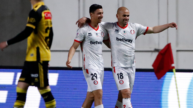 Unión La Calera se alejó del fondo venciendo a un Coquimbo comprometido con el descenso