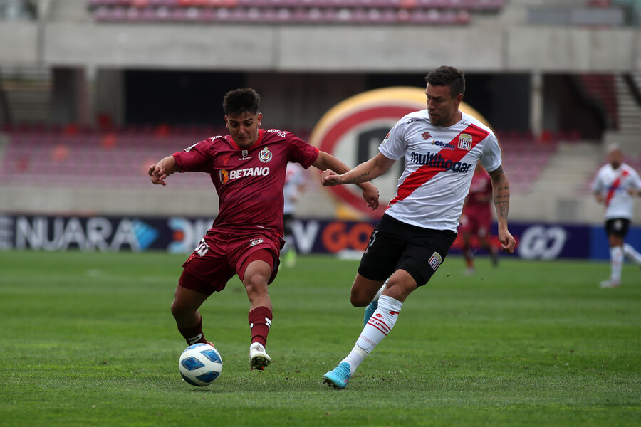 Curicó Unido desafía a un necesitado Deportes La Serena con la intención de aguarle la fiesta a Colo Colo