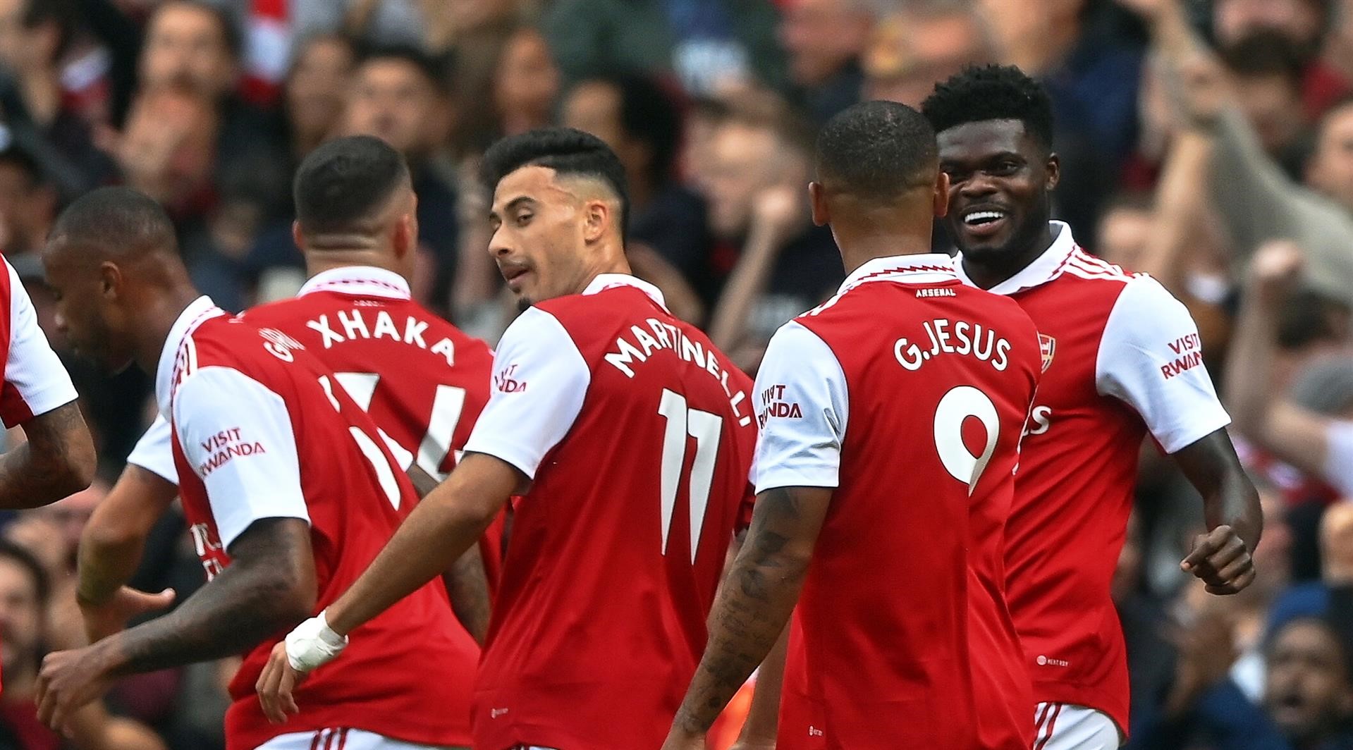 Partey y Xhaka anotaron golazos en el triunfo de Arsenal sobre Tottenham