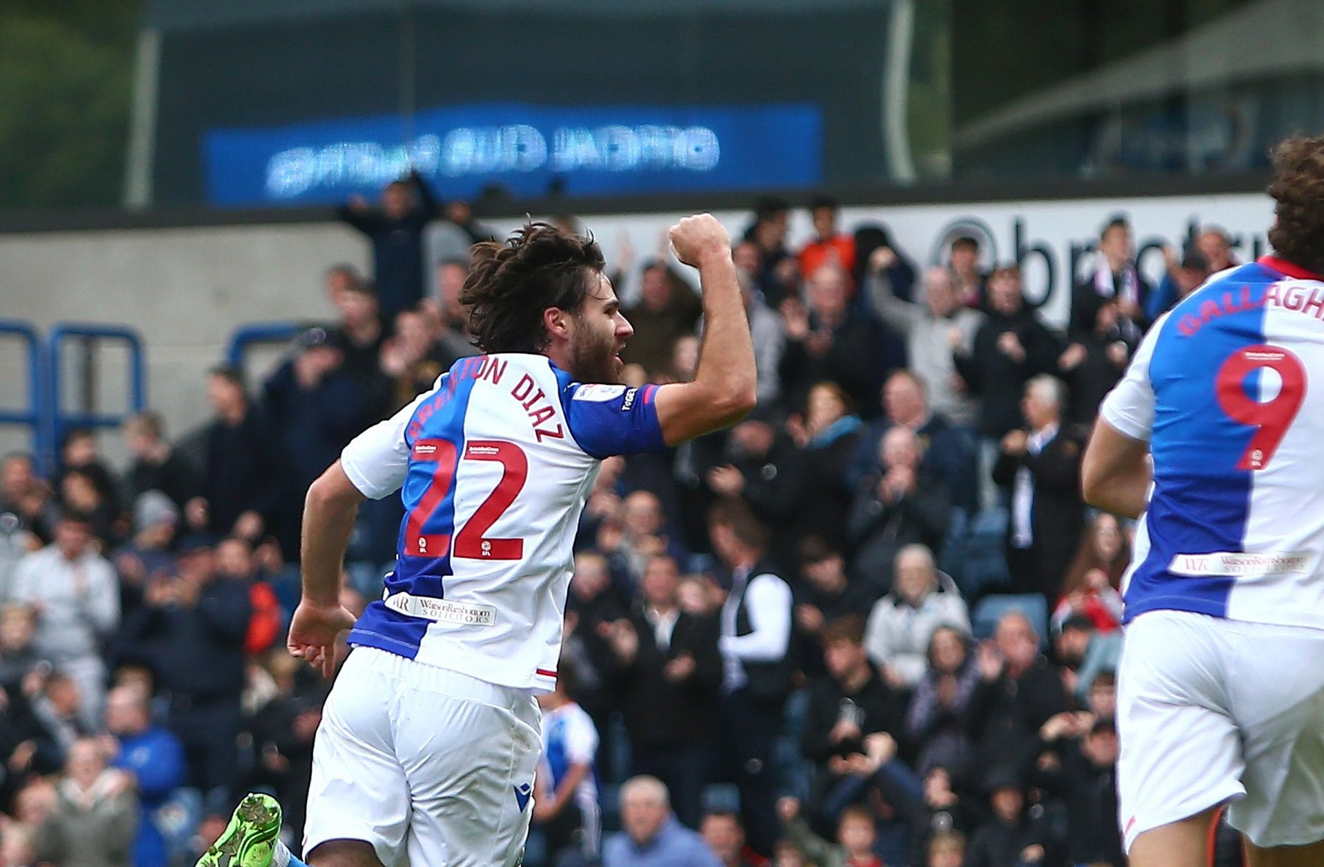 Ben Brereton puso su cuota goleadora y Blackburn volvió a celebrar en la Championship