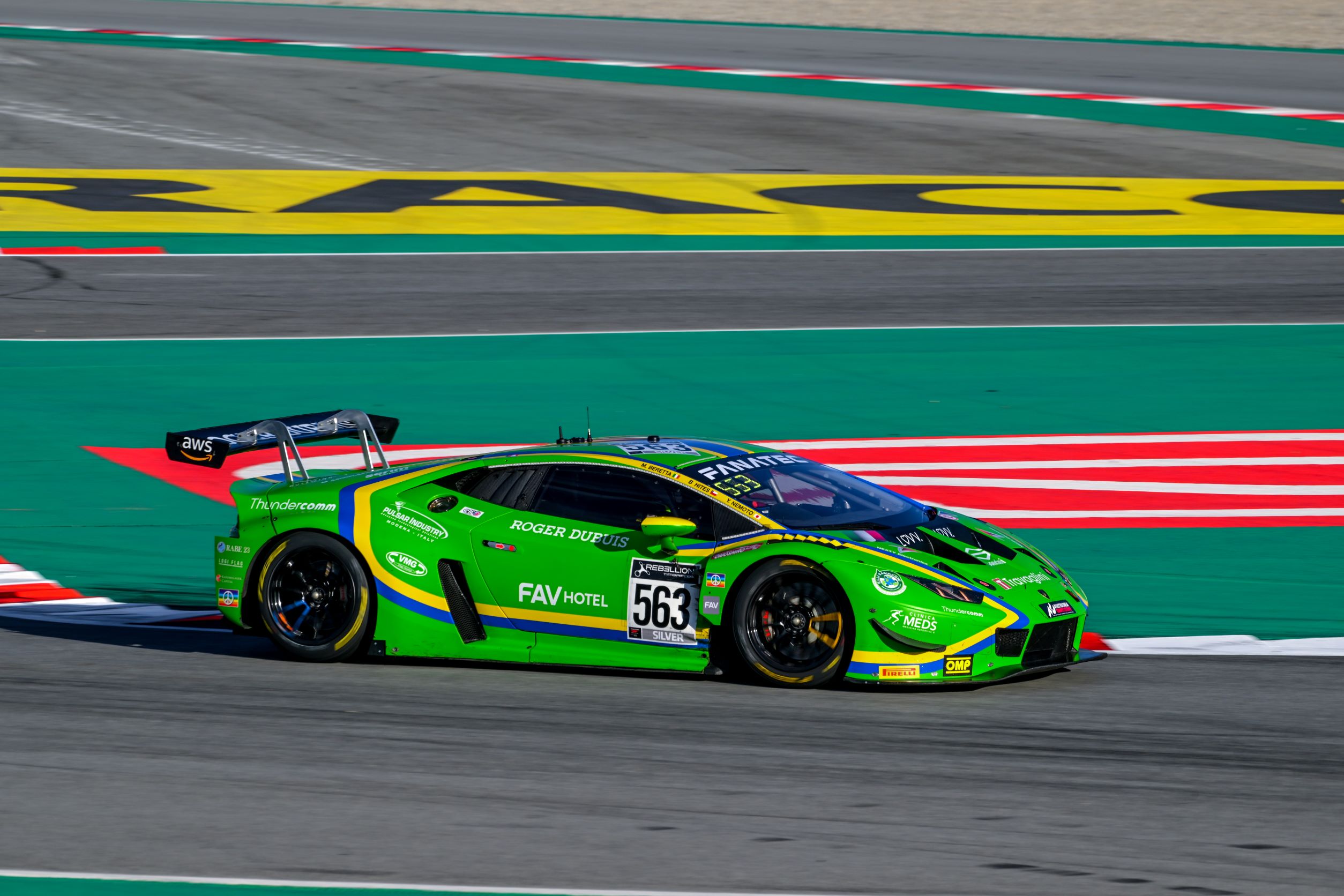 Benjamín Hites cumple su quinta carrera consecutiva en el GT World Challenge