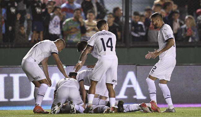 Independiente de Leandro Benegas venció a Arsenal y escaló en la liga argentina