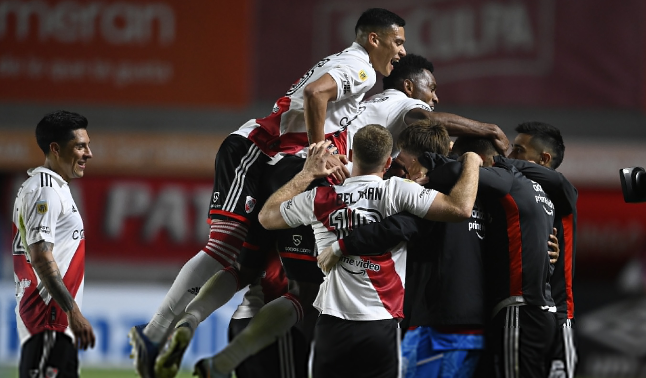 Los goles del claro triunfo de River Plate de Paulo Díaz sobre Argentinos