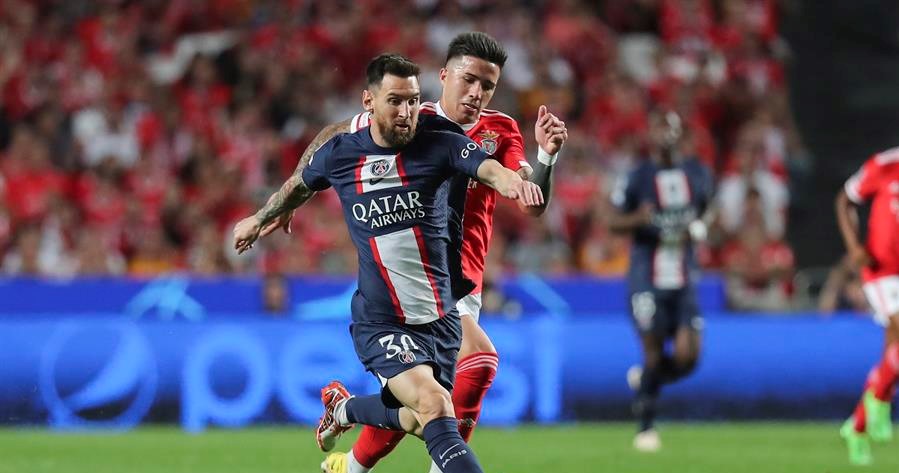 El comentado codazo de Lionel Messi a un compañero de selección en la Champions