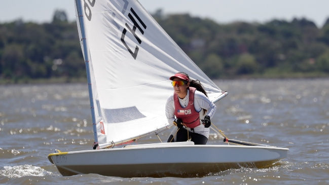La vela sumó un nuevo oro para Chile de la mano de Constanza Olivares