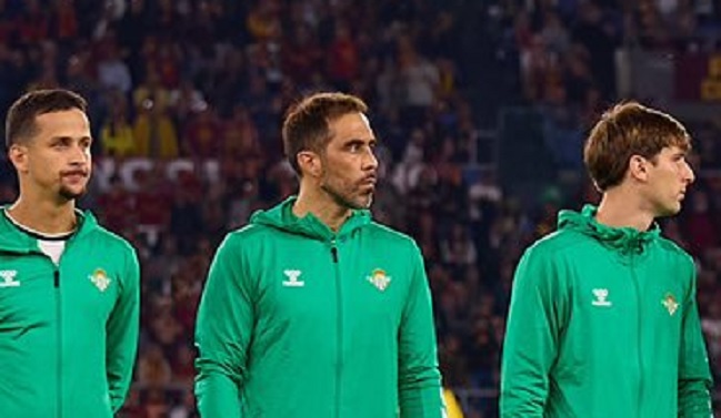 El potente mensaje de Claudio Bravo: La confianza no la venden en farmacias