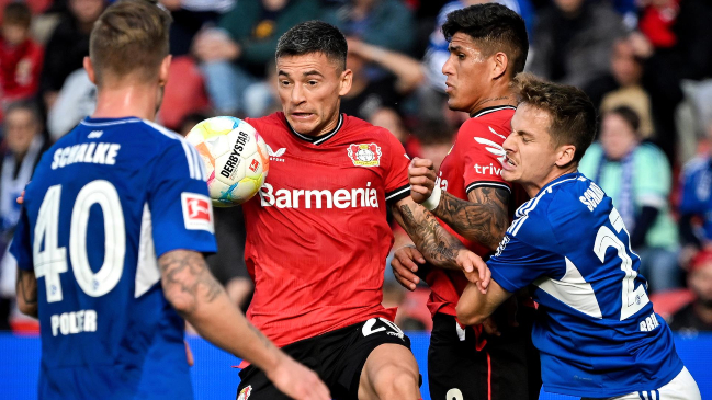 Leverkusen dio inicio a la era Xabi Alonso con una goleada y con Aránguiz como titular