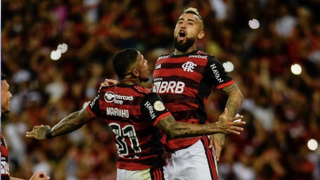Arturo Vidal aportó como titular en triunfo de Flamengo sobre Cuiabá