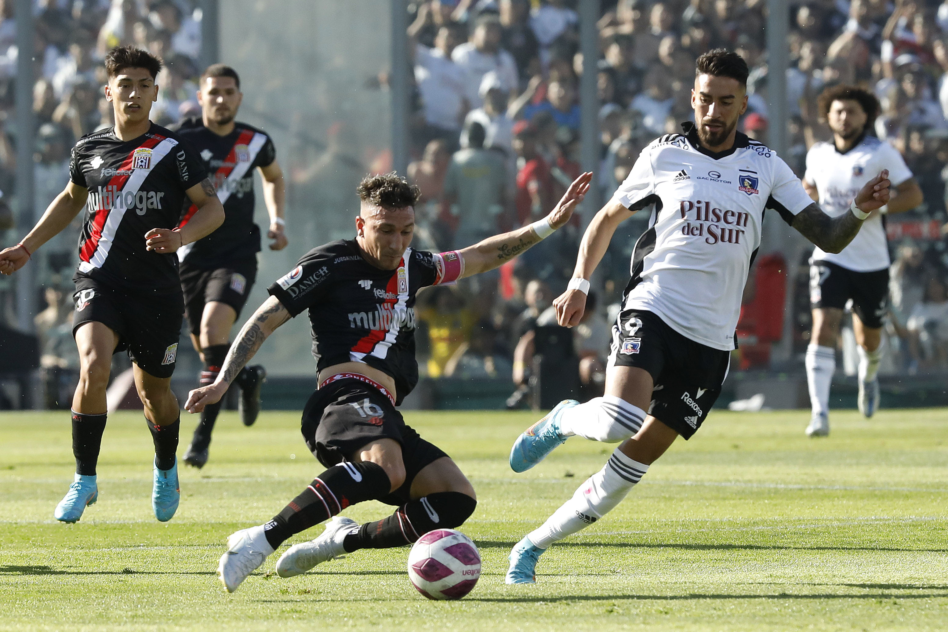 Curicó Unido aguó la fiesta de Colo Colo en el Monumental y estiró la definición del Campeonato