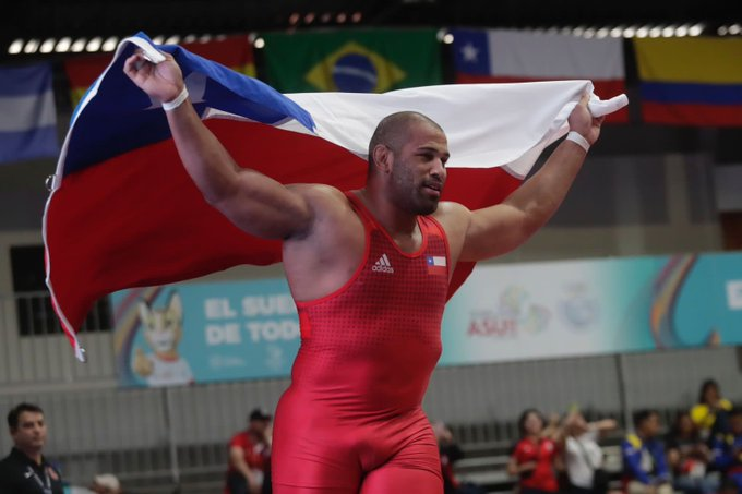 ¡Gigante! Yasmani Acosta se coronó bicampeón sudamericano tras ganar oro en Asunción