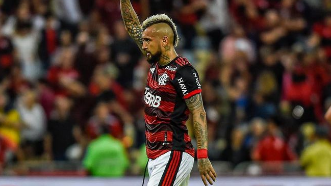 Flamengo de Vidal igualó ante Corinthians en la final de ida en la Copa de Brasil