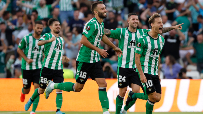 Canales y Belotti anotaron los goles del empate de Betis contra Roma en la Europa League