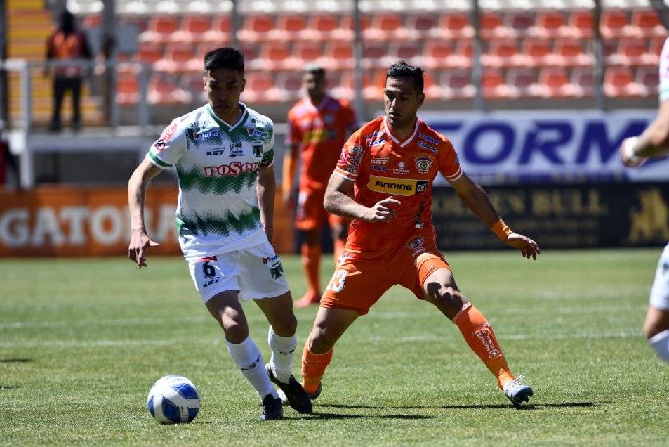 Cobreloa estiró la definición en lo alto de la Primera B tras derribar a Temuco en Calama