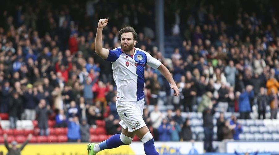 Brereton sumó 100 titularidades con Blackburn y comandó con un golazo el triunfo ante Sunderland