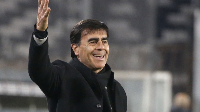 Prensa argentina habla de “días clave” para llegada de Quinteros a Independiente