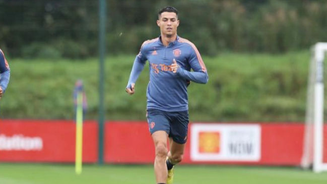 Cristiano Ronaldo fue relegado a entrenar con la sub 21 de Manchester United
