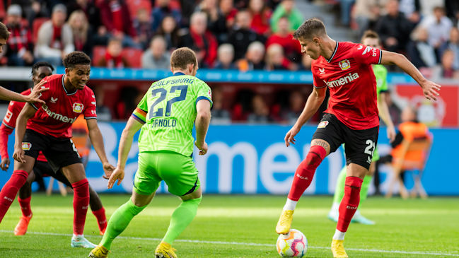 Bayer Leverkusen estiró su irregular andar en la Bundesliga con empate ante Wolfsburgo