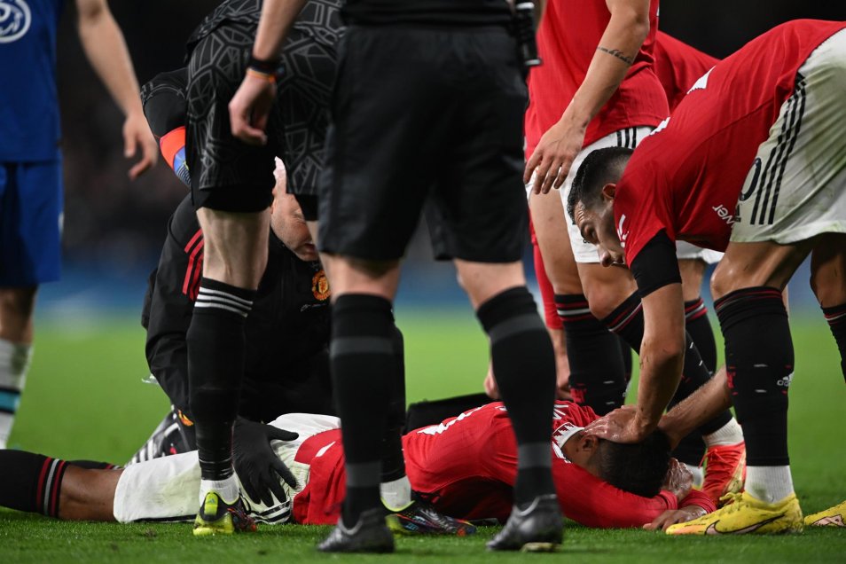 Las lágrimas de Raphael Varane al lesionarse a un mes del debut de Francia en el Mundial