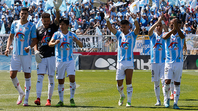¿La mufa del año? Relator hablaba de Magallanes como campeón de la B y Cobreloa lo frustró